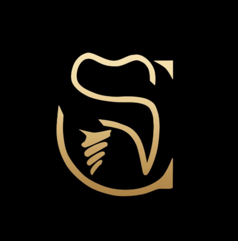 Dra Suyana Carneiro - Implantes Dentário Fortaleza